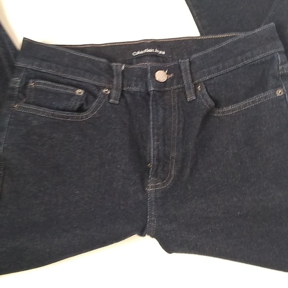 Women's size 28 Calvin Klein jeans. Like new. Nice tight fitting jeans. Hot Mom - Picture 3 of 8